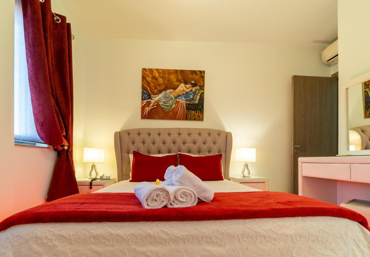 Mesogios House Suites Lárnaka Eksteriør bilde