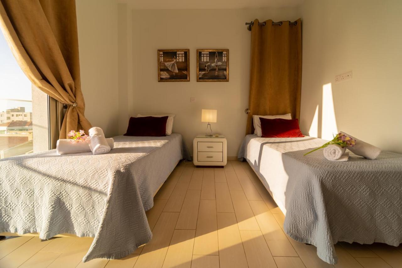 Mesogios House Suites Lárnaka Eksteriør bilde