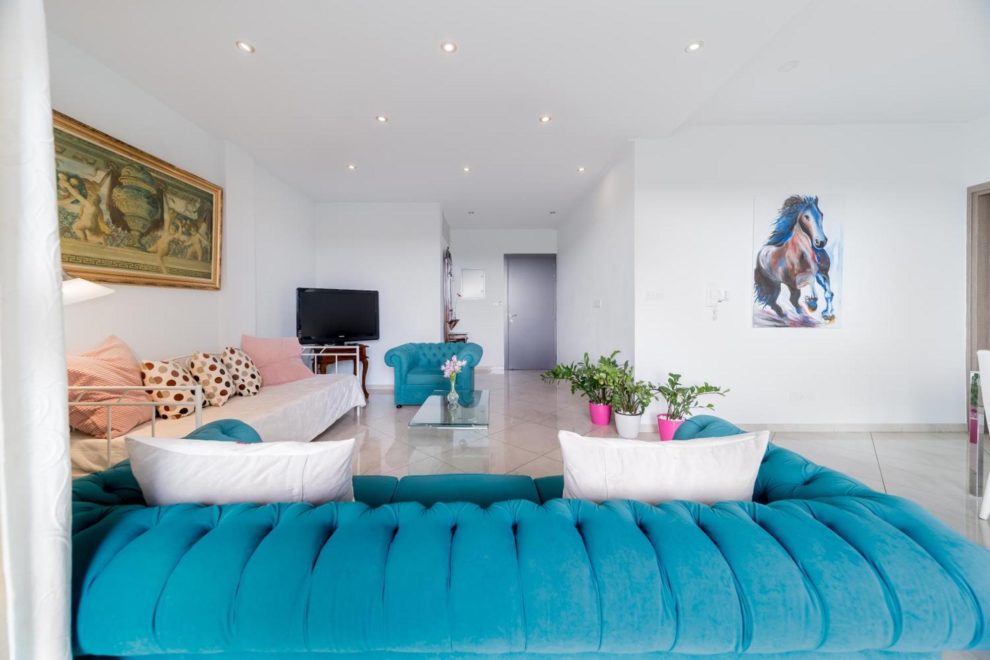 Mesogios House Suites Lárnaka Eksteriør bilde